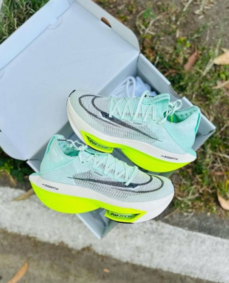 Nikke air zoom alphafly next 2 mint foam volt